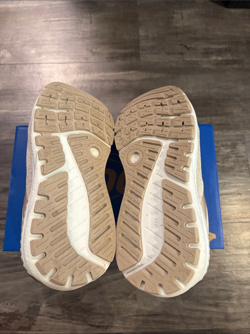 Brooks Ariel GTS 24 extra wide/2E - Picture 6 of 7